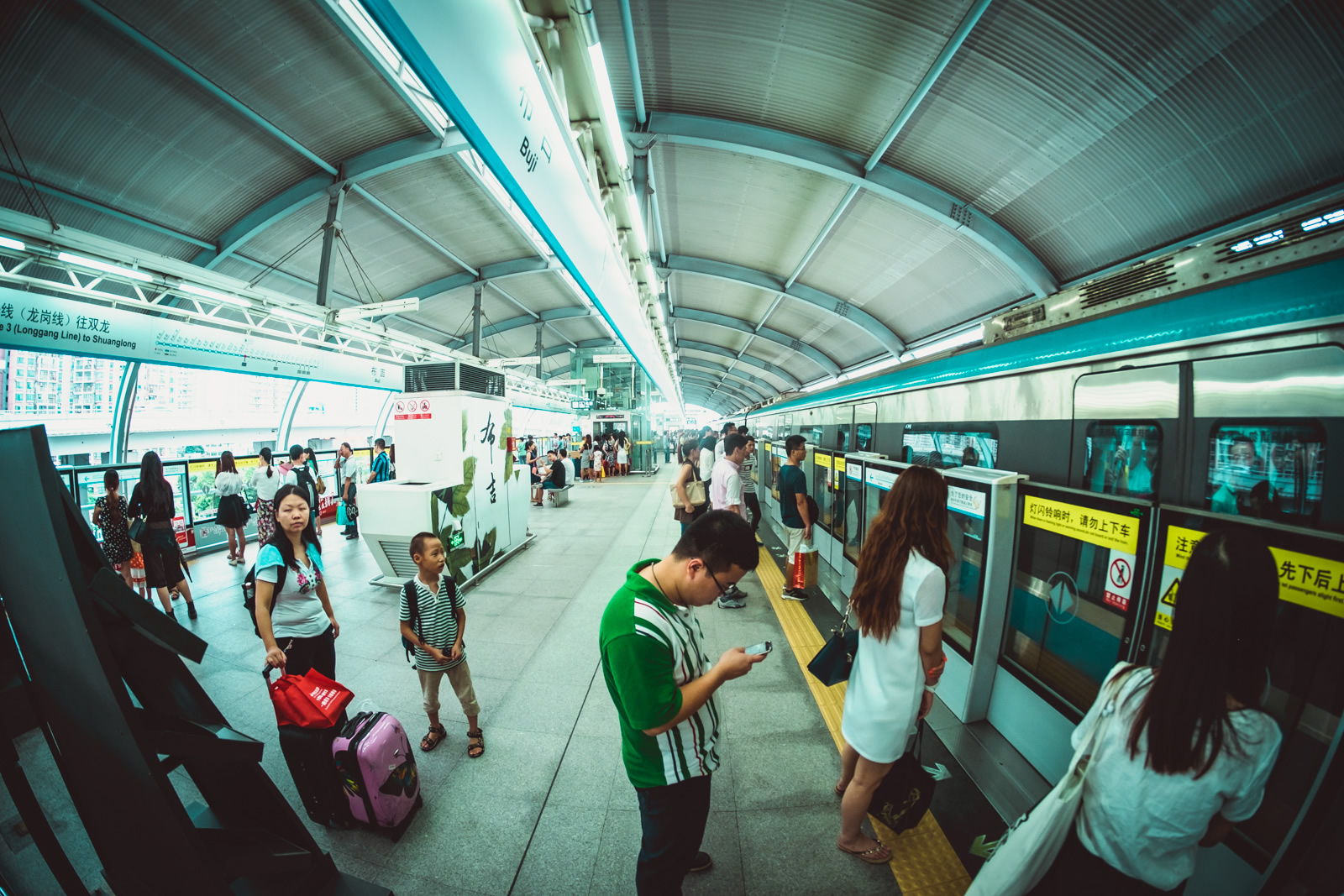 Subway, Guamo, Shenzhen, street photography