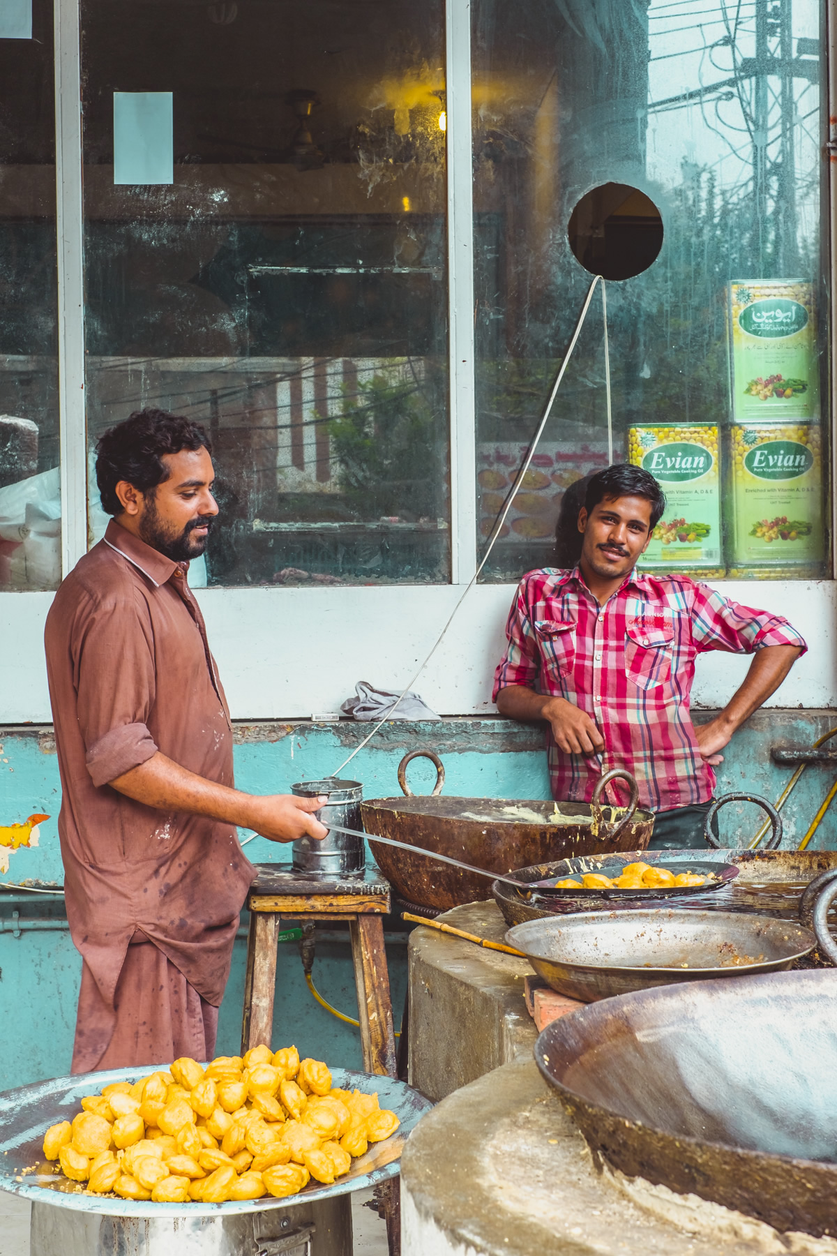 Pakistan, Lahore, travel photography, street photography, street portraits, nathan brayshaw,