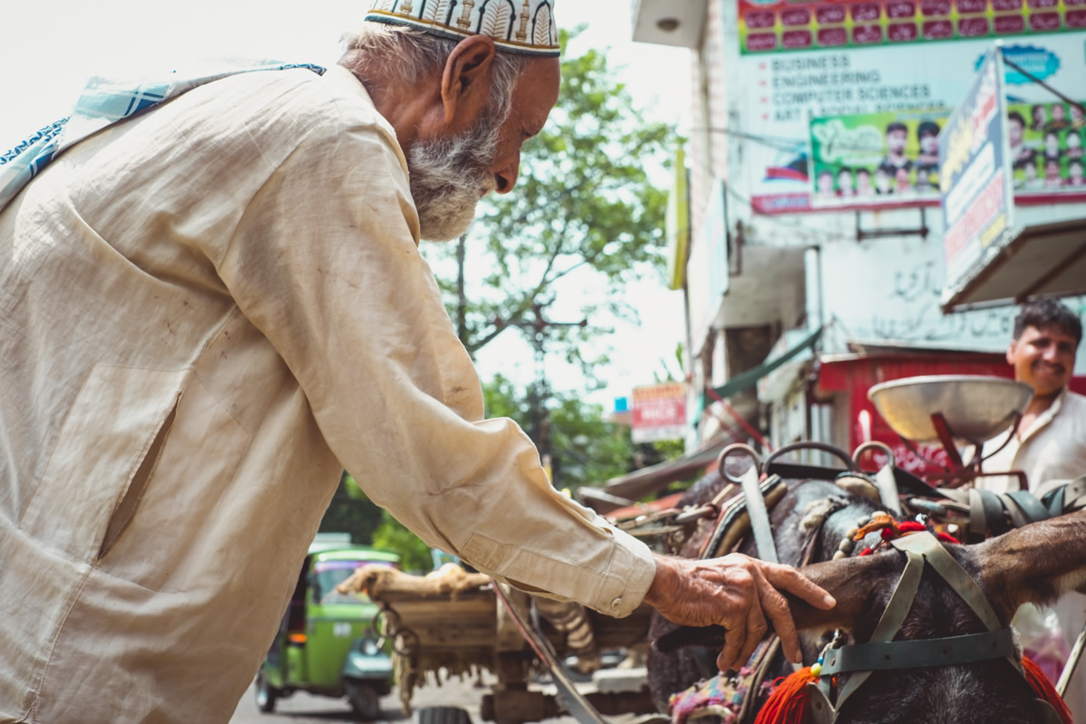 Pakistan, Lahore, travel photography, street photography, street portraits, nathan brayshaw,