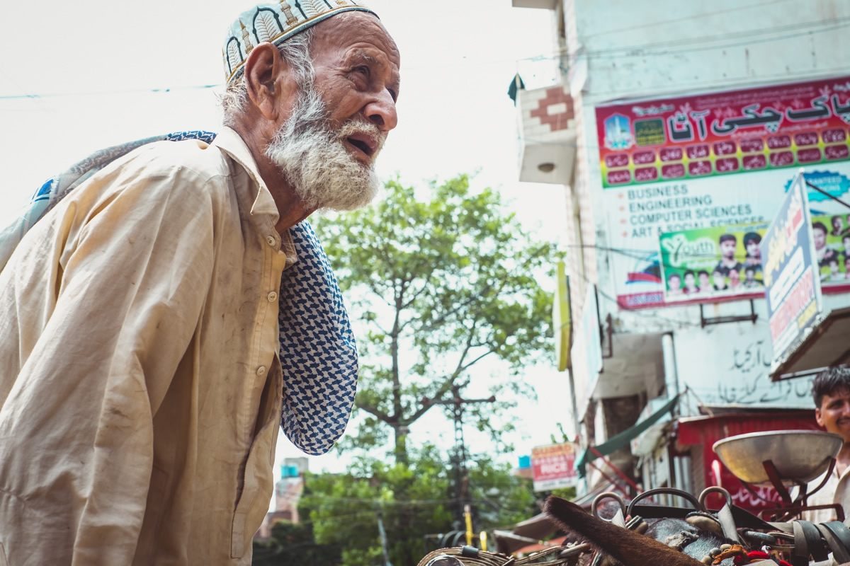 Pakistan, Lahore, travel photography, street photography, street portraits, nathan brayshaw,