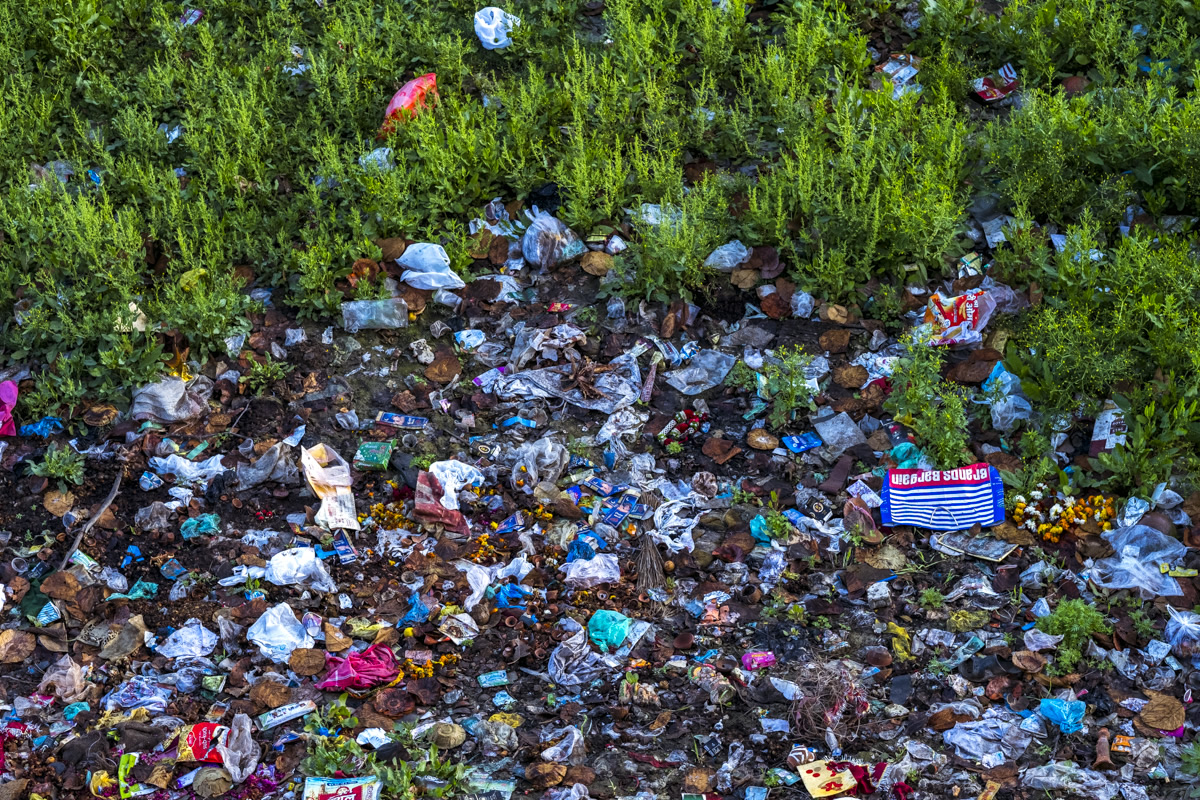 Rubbish, Taj Mahal, Agra, India, travel photography, Nathan Brayshaw, 